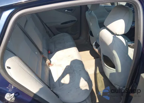 2017 Chevrolet Malibu Hybrid z USA, uszkodzony, nr VIN 1G1ZJ5SU1HF180771